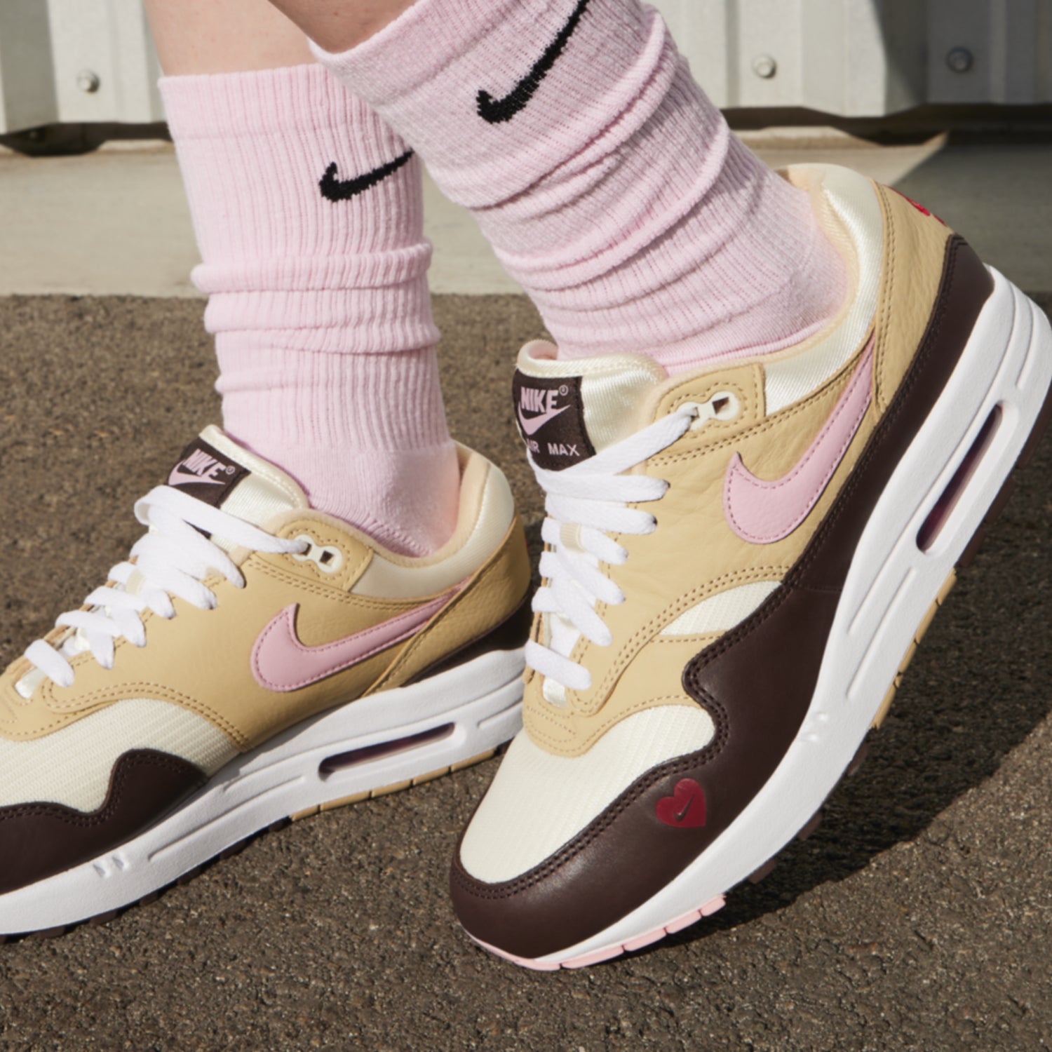 Nike Air Max 1 Valentine's Day 2024